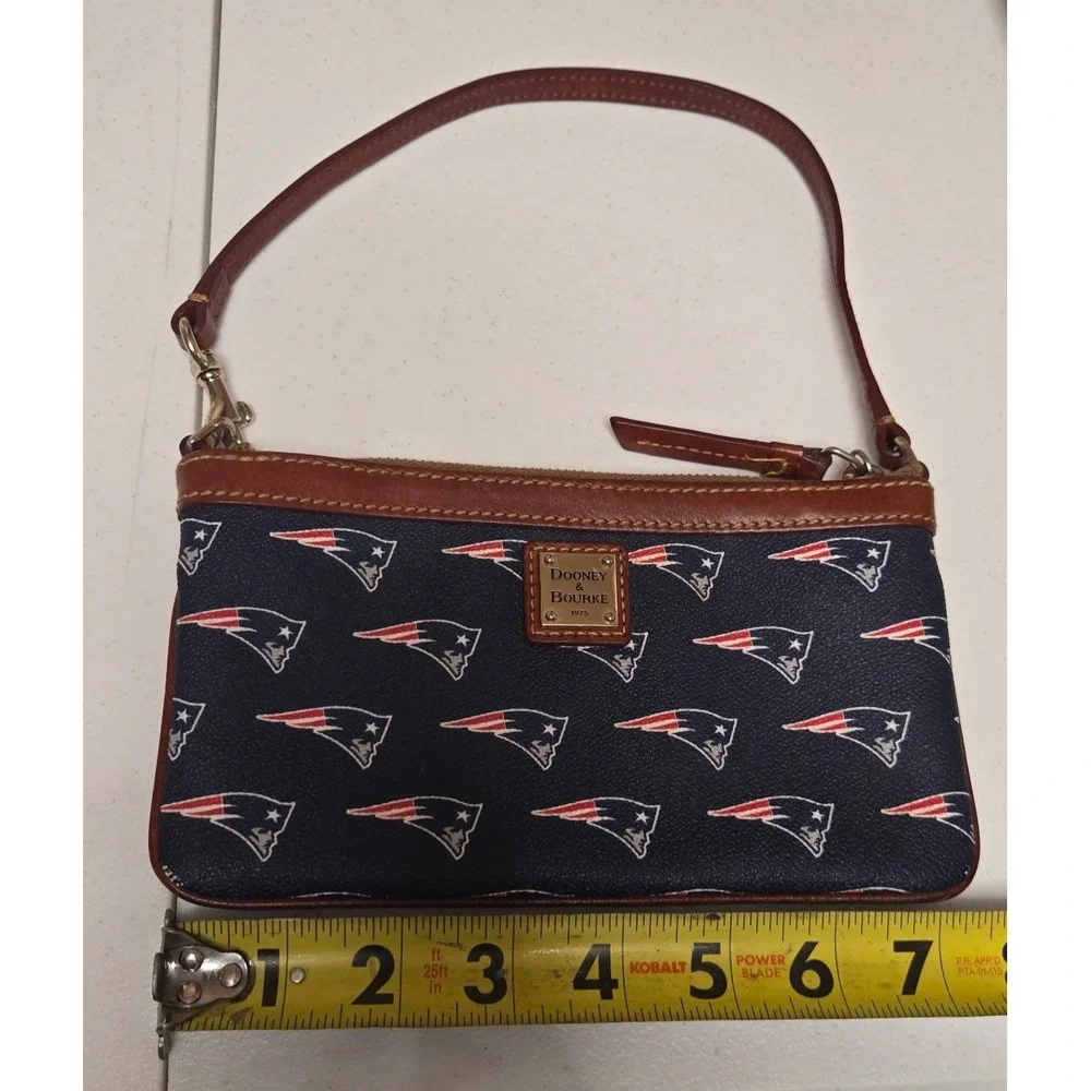 Dooney & Bourke dooney bourke
